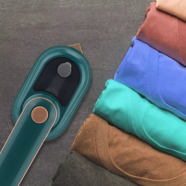 Mini Ferro De Passar Roupas A Vapor Para Viagem Bivolt - Passe suas roupas com praticidade e rapidez onde quer que esteja