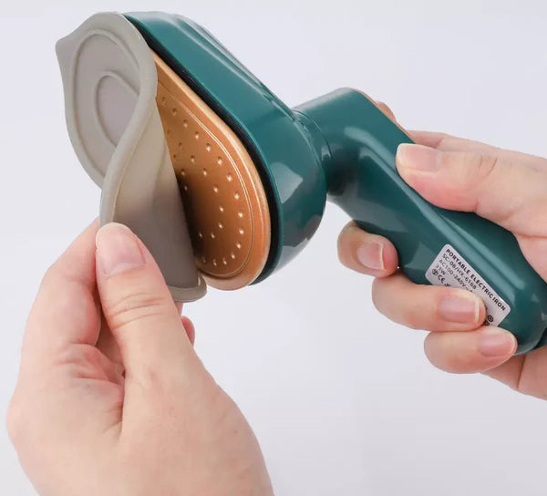 Mini Ferro De Passar Roupas A Vapor Para Viagem Bivolt - Passe suas roupas com praticidade e rapidez onde quer que esteja