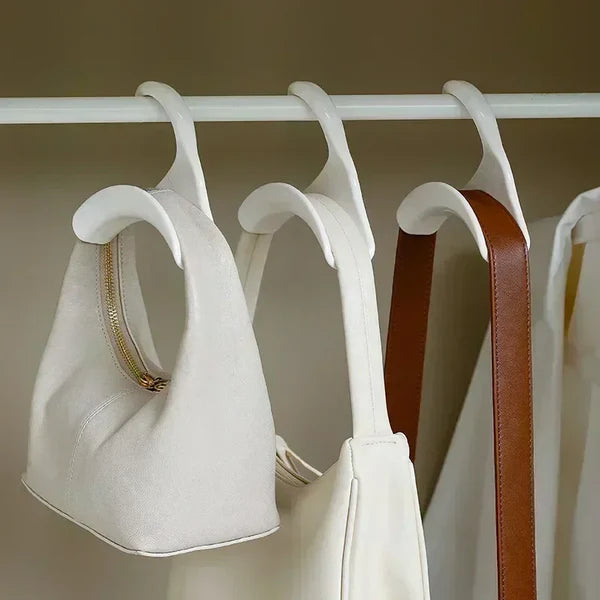 Loopy — o cuidado que traz praticidade e organização aos seus xodozinhos 🥰🧣👜 : bolsas, acessórios e tudo que você ama ter por perto