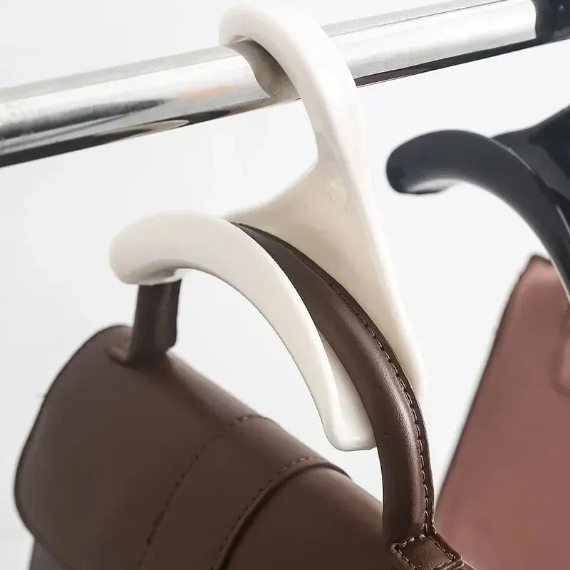 Loopy — o cuidado que traz praticidade e organização aos seus xodozinhos 🥰🧣👜 : bolsas, acessórios e tudo que você ama ter por perto